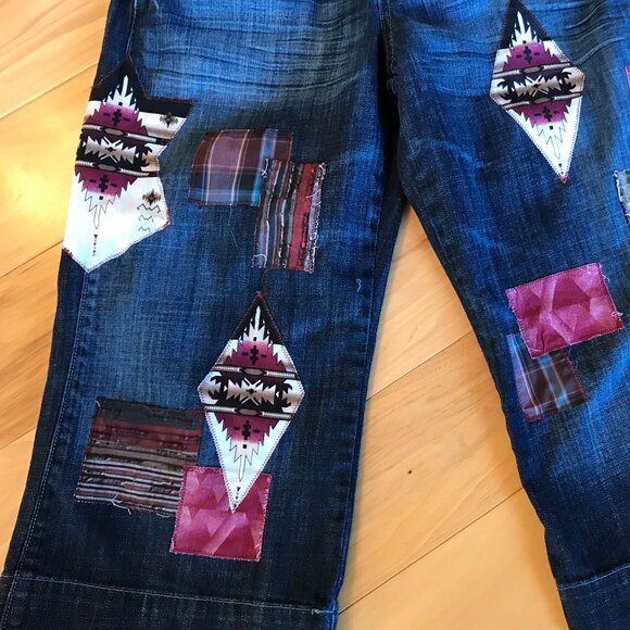 Upcycled Maurice’s Southwest Aztec Patchwork Denim Capris, Western Gauchos, 7-8 - Picture 4 of 11